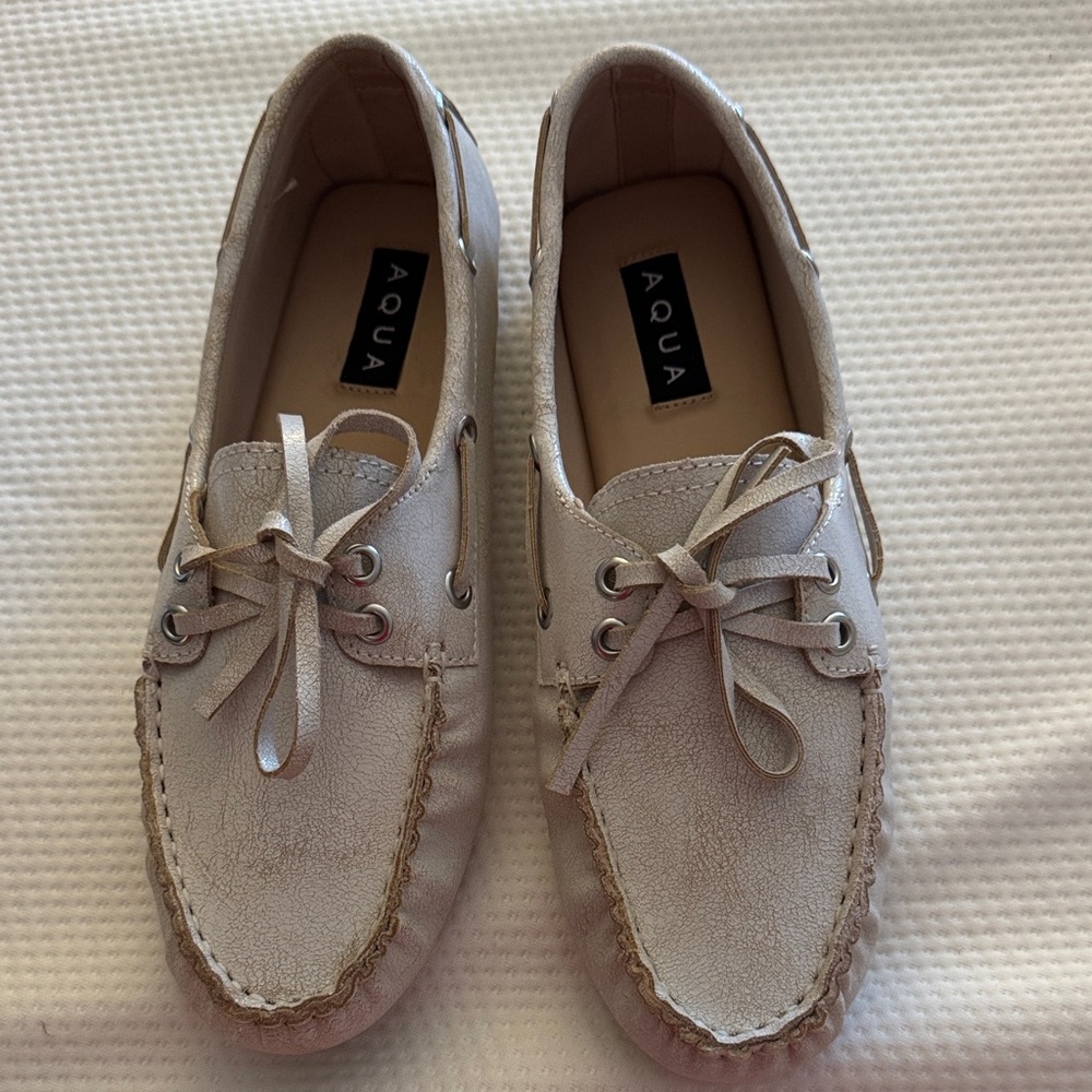 Aqua Women's Light Beige Slip-On Boat Shoes